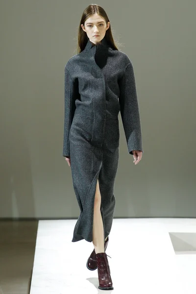 Look 27